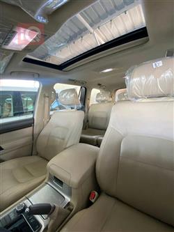 تۆیۆتا لاند کروزەر